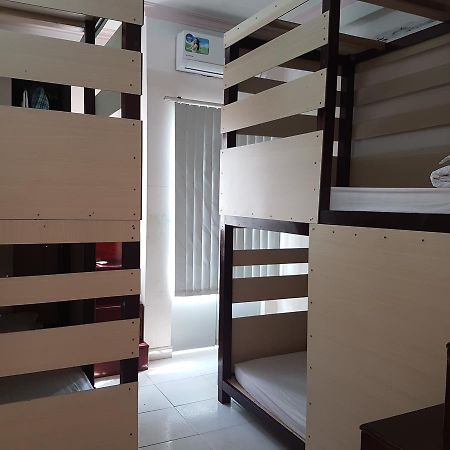 Happy Hostel Vn (Adults Only) Hô Chi Minh-Ville Extérieur photo