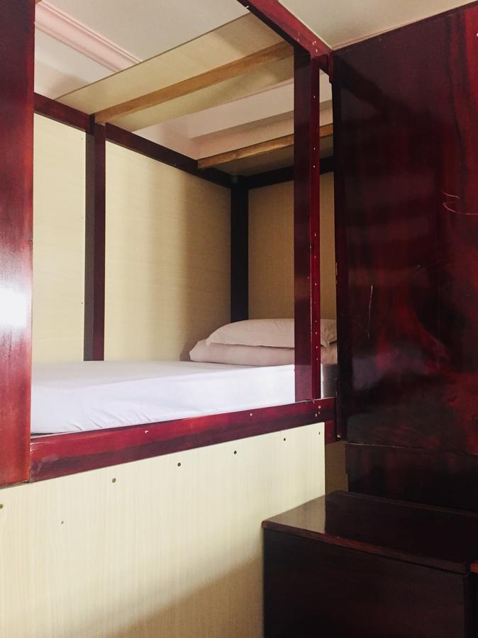 Happy Hostel Vn (Adults Only) Hô Chi Minh-Ville Extérieur photo