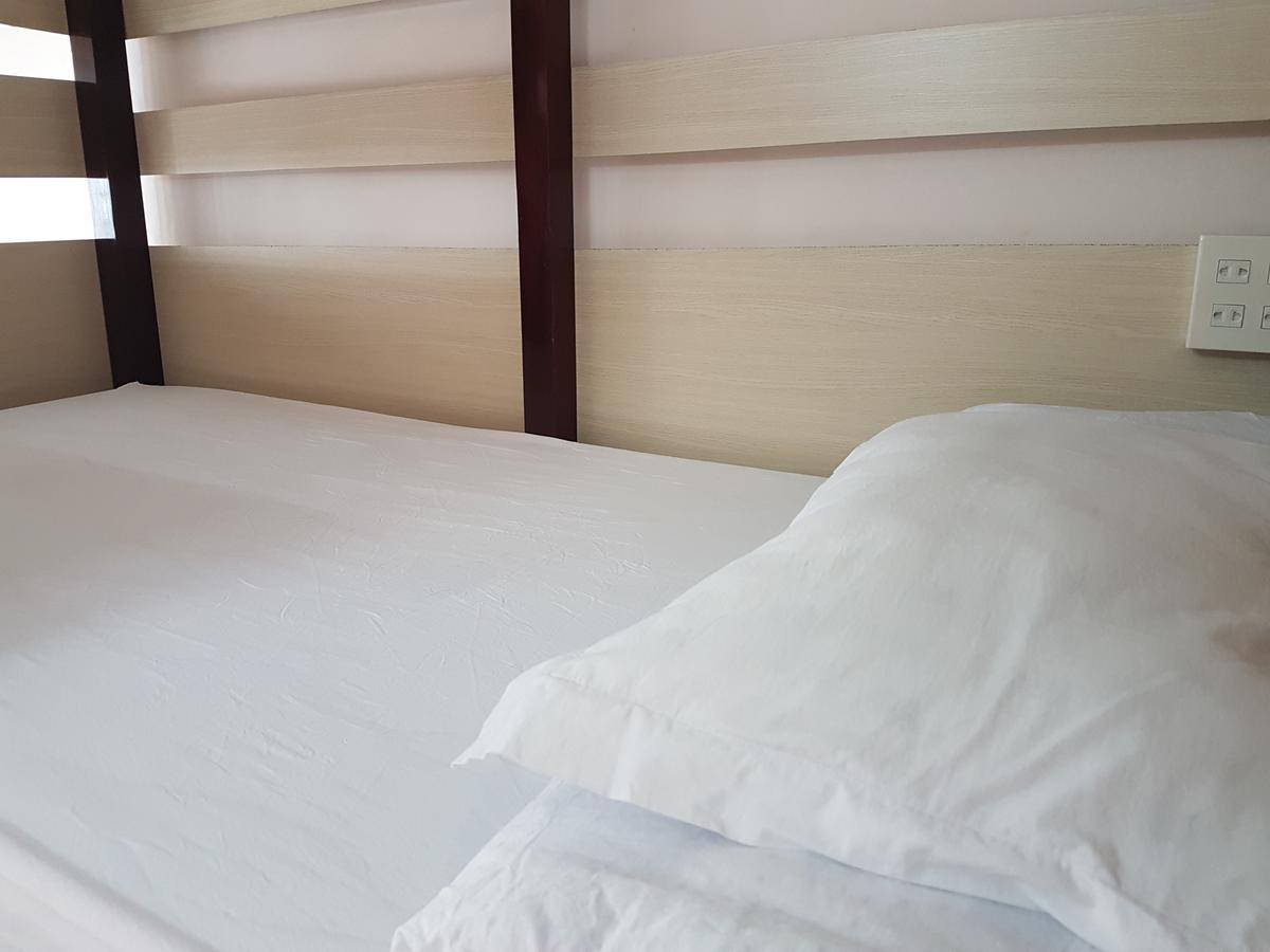Happy Hostel Vn (Adults Only) Hô Chi Minh-Ville Extérieur photo